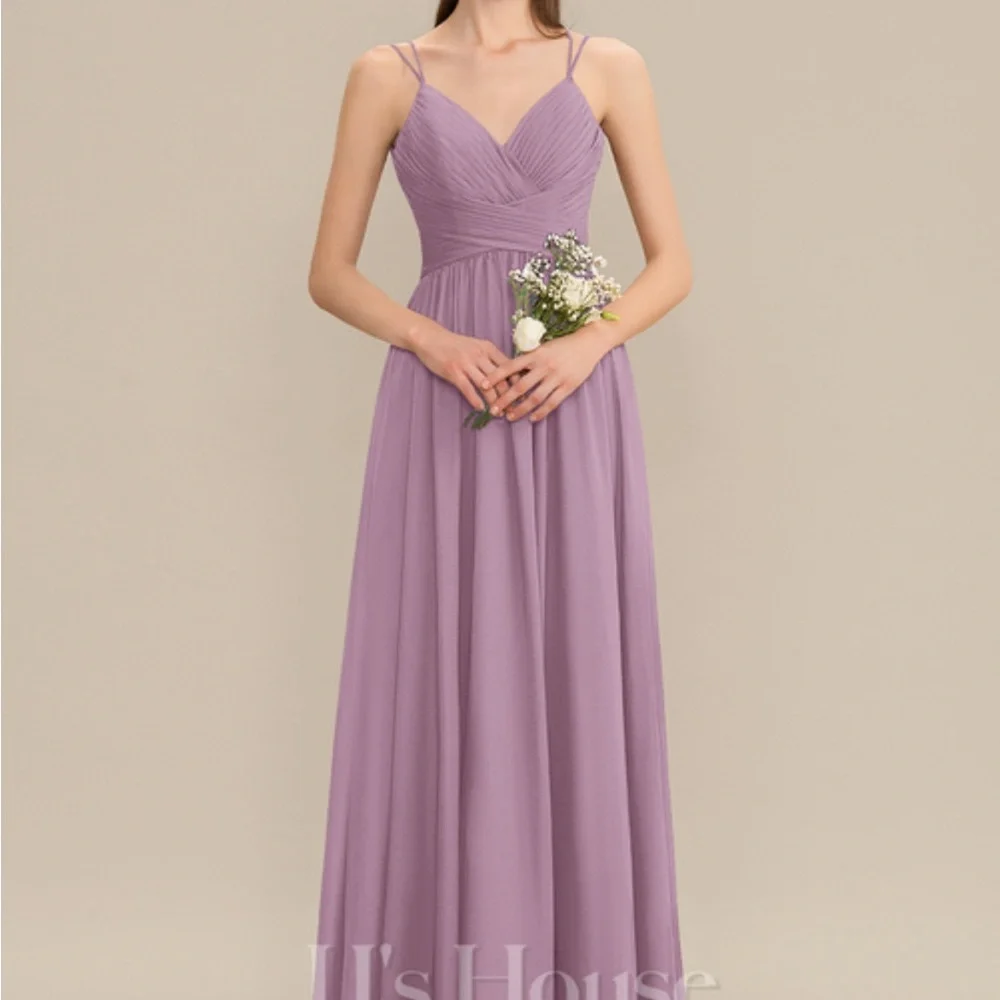 Elegant Lavender Evening Gown - Picture 2 of 6